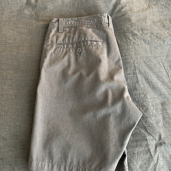 Volcom shorts - Picture 4 of 4